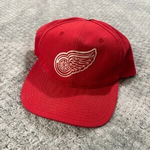 VTG Detroit Red Wings American Needle Red Snapback Hat